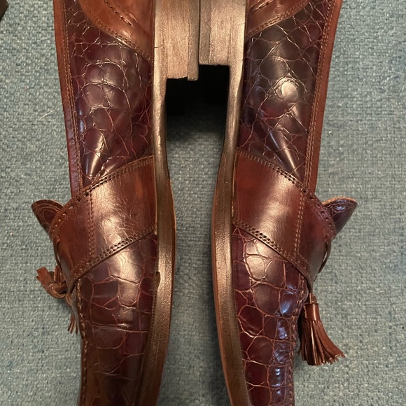 Johnston & Murphy Croc-Embossed Brown Tassel Loafers - Picture 3 of 5